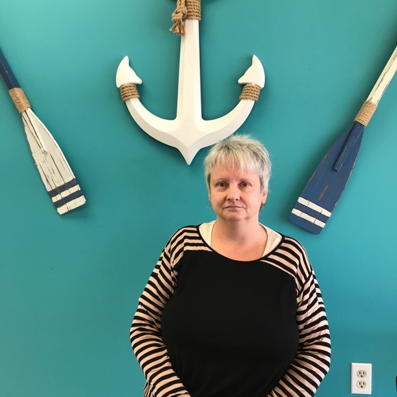 Meet your Posher, Joyce - Picture 3 of 6